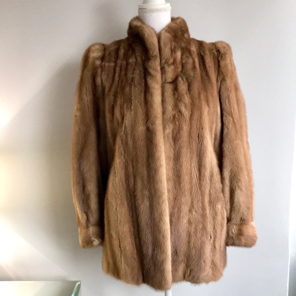 🎉 HP  🎉Vintage Fur Coat